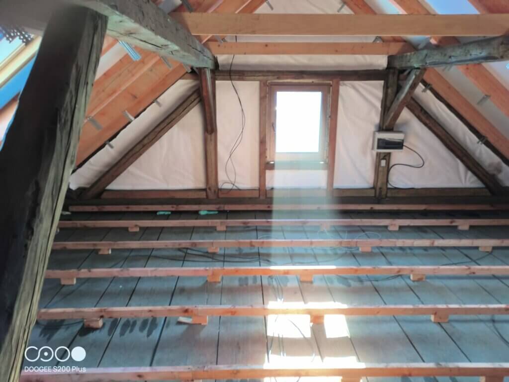 Realizace doplňkových prací před aplikací PUR pěny – Dobrá u Frýdku-Místku