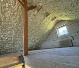 Zateplujete střechu PUR pěnou.