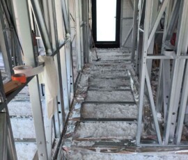 Zateplení ocelové konstrukce Supafil Loft Zateplení ocelové konstrukce foukanou izolací Supafil Loft